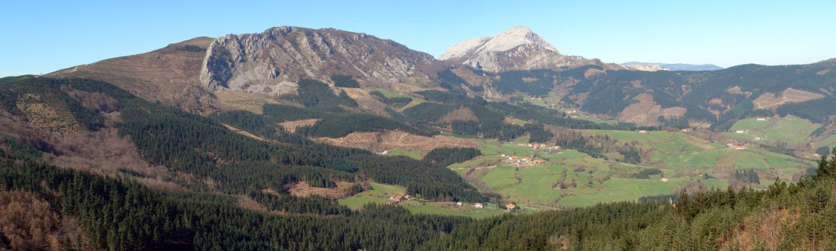 Aramaio aldeko bailara, Oriol eta Anbotorekin