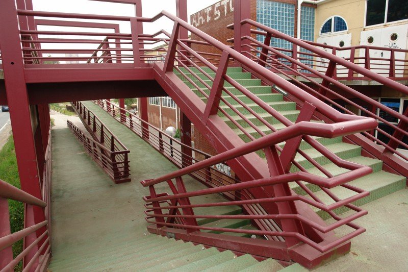 Errepide gaineko pasabidea