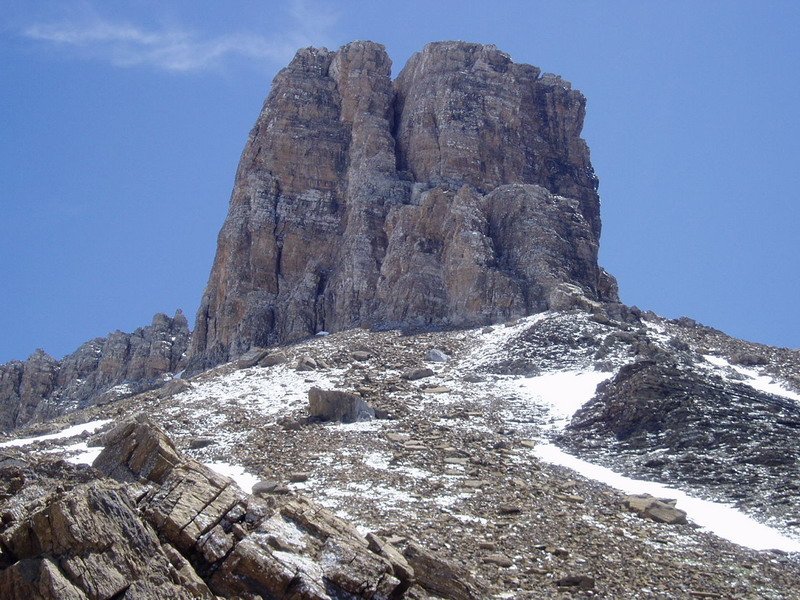 Lecheríneko mailoak mendebaldetik ikusita