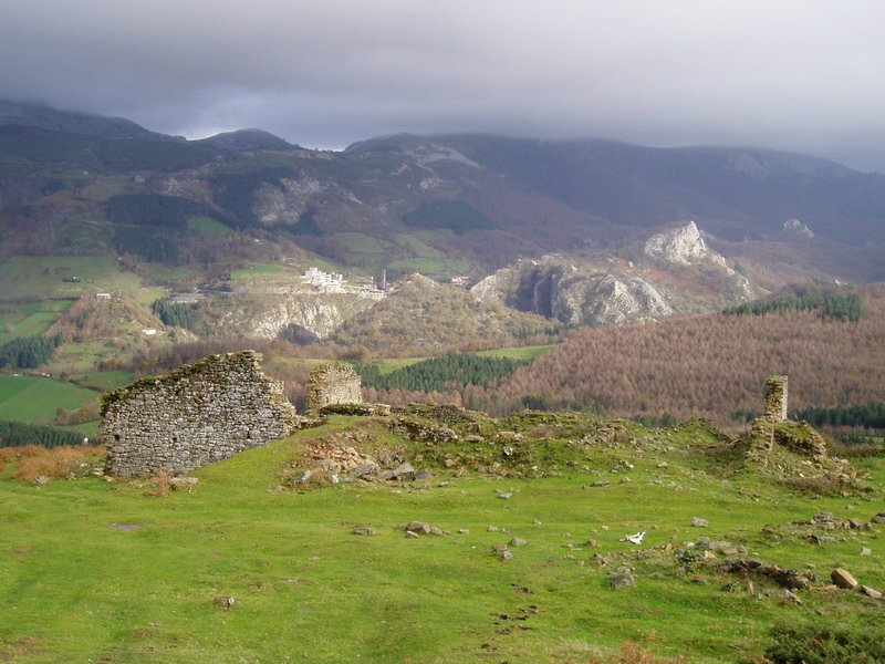 Mikeleteen etxearen hondakinak