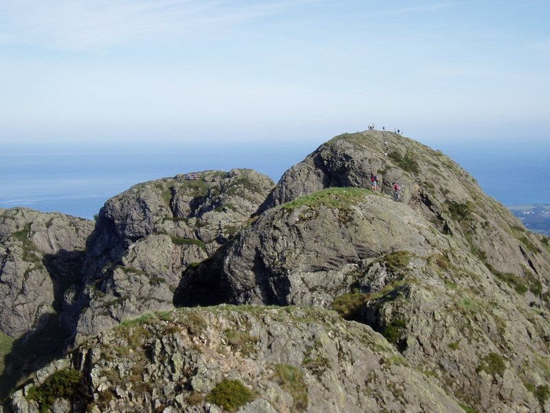 Txurrumurru eta Irumugarrieta Erroilbidetik ikusita