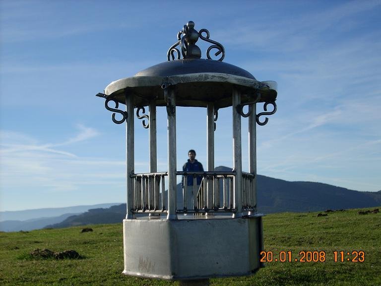 Cumbre Argalario. Pergola 1