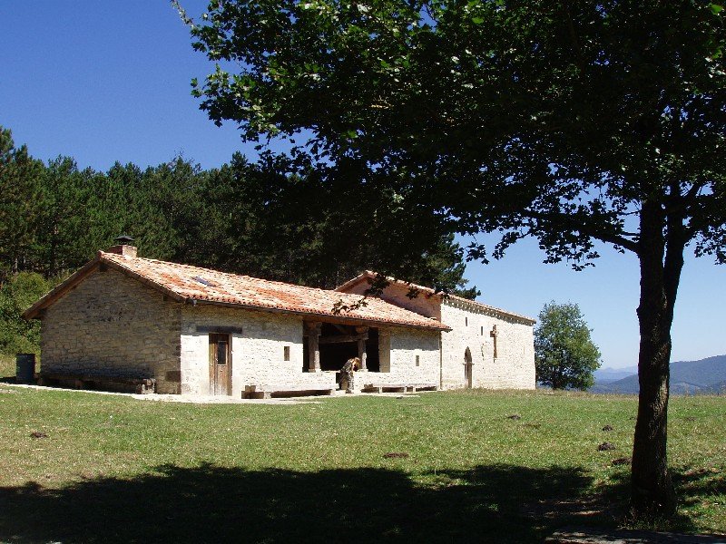 San Bartolome Gorostietako baseliza