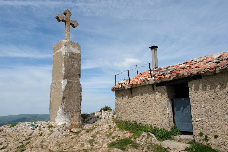 Gurutzea eta aterpea