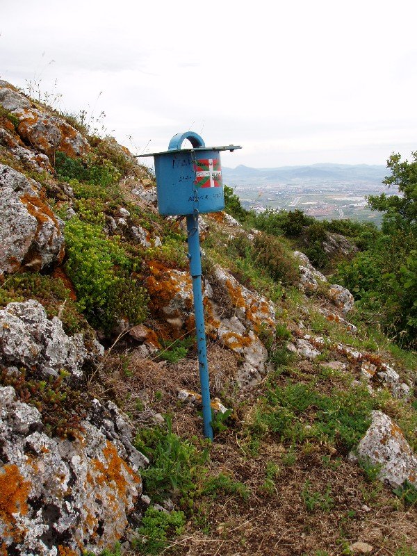 Alto de las Cruceseko txartelontzia