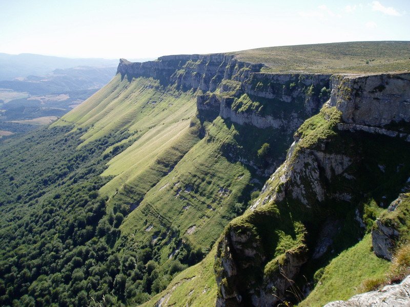 Mendebaldetik, Menerdiga eta Atatxako atakaren arteko bidetik ikusita