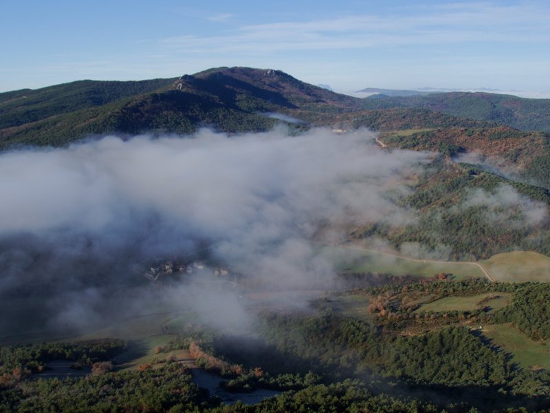 Paisaia Aldapaburutik: Belokain eta Aginagako Harria
