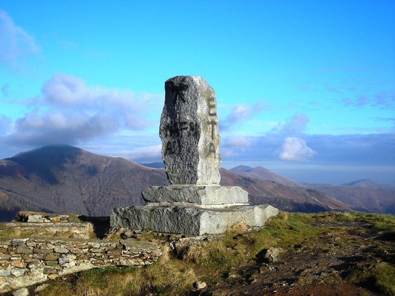 Erroldanen  monumentua