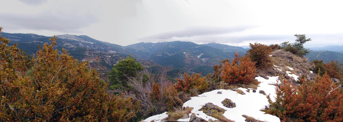 Iturteako ekialdeko gailurra (1075m)