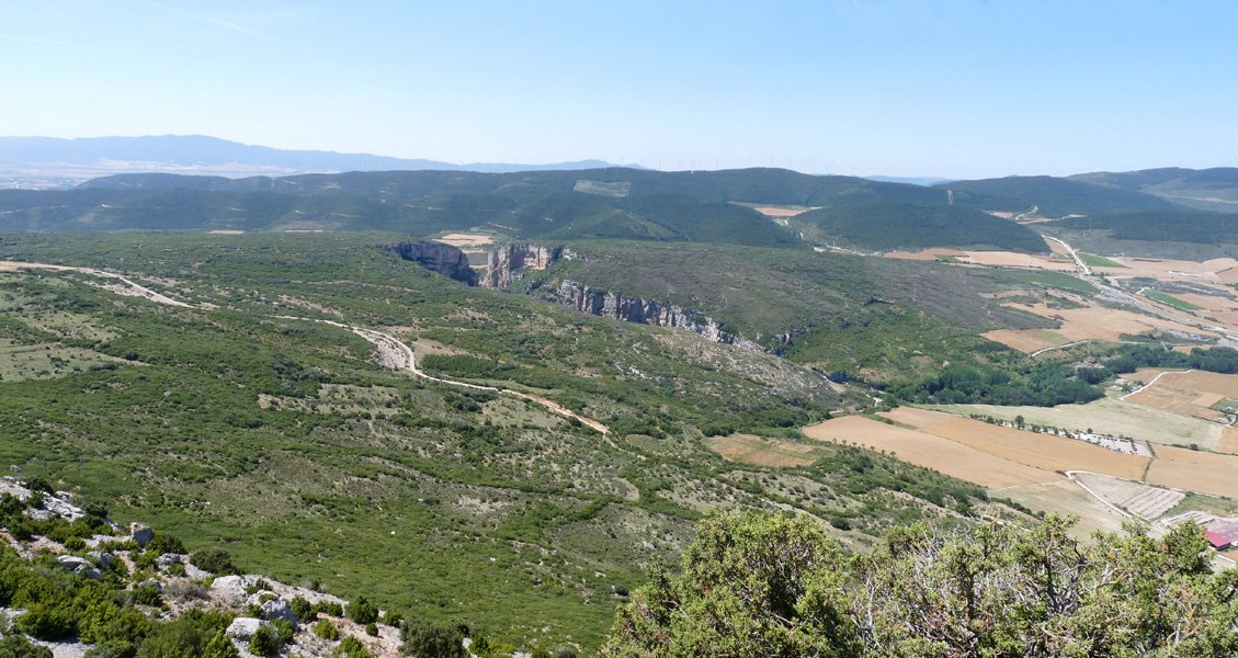 Irunberriko Arroila, baselizatik
