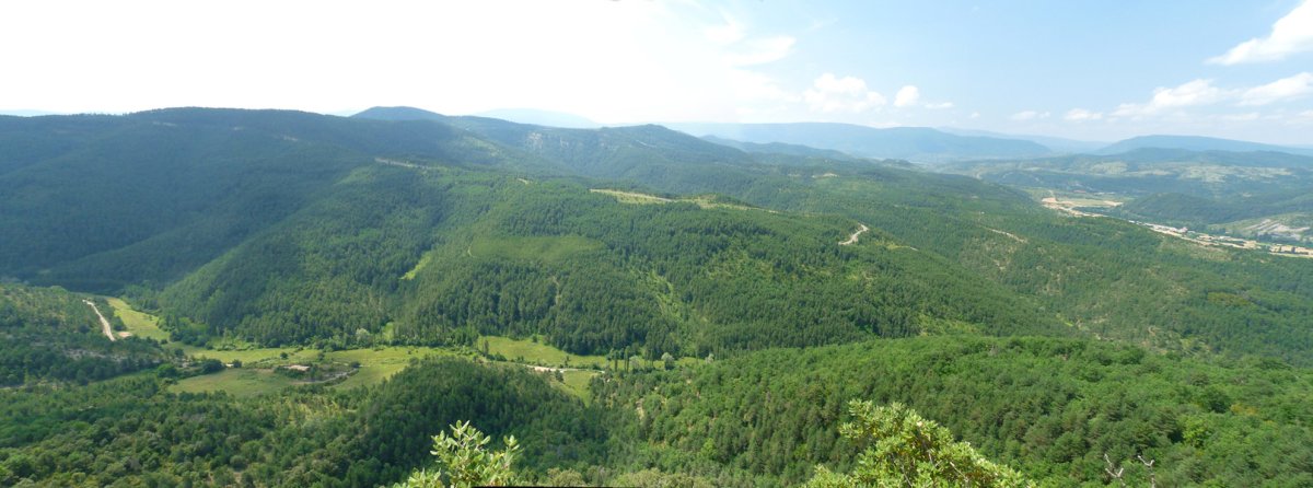 Huertasko sakana eta Zaraitzuko ibarra Sasariko gailurretik