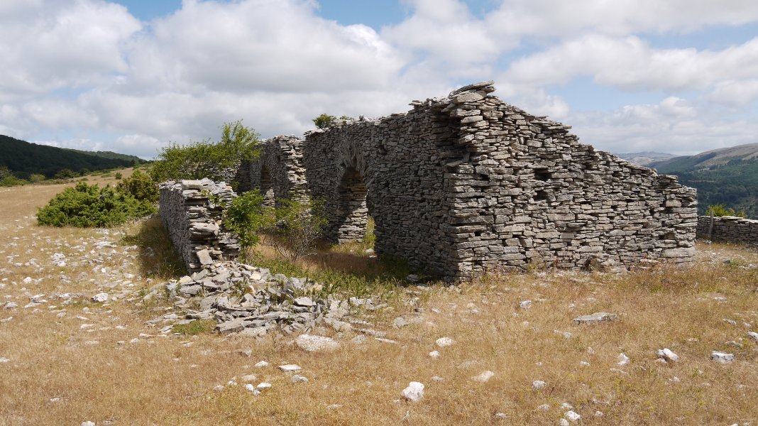 Zanabeko borda baten hondakinak