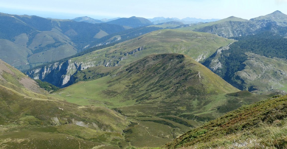 Erüsogaina eta Ütziagaina Ehujarreko arroilen gainean, Lakhuratik