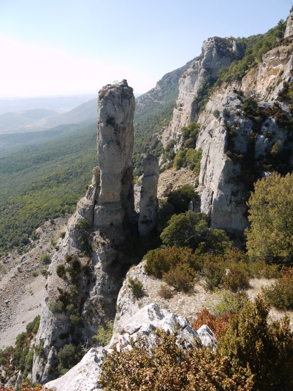 Castellar aldeko haitzak