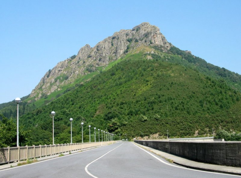 Endarako urtegitik, presaren gainean