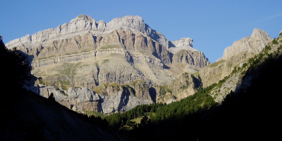 Ipar-ekialdetik ikusita