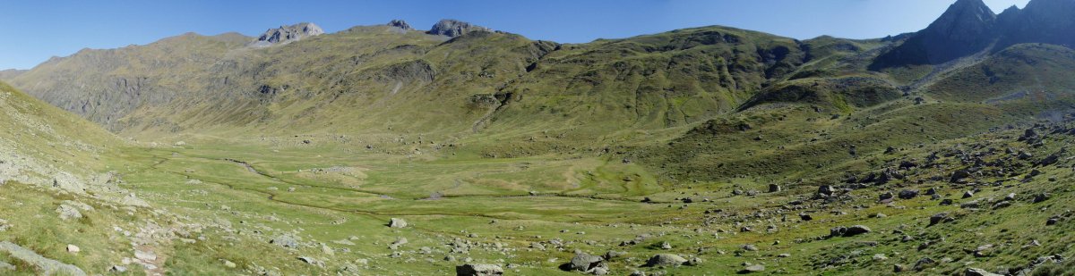 La Rinconada, Anayeteko lakuetara igotzen den bidetik ikusita