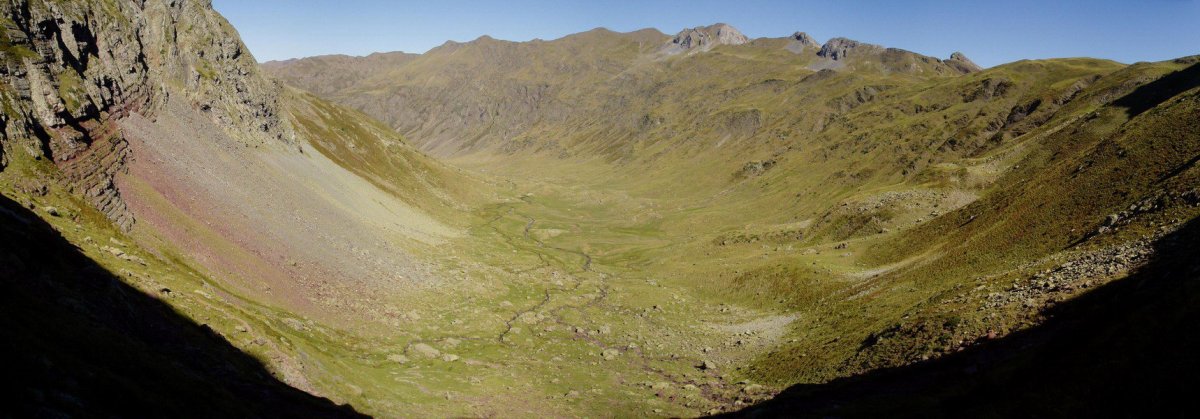 La Rinconada, Anayeteko lakuetara igotzen den bidetik ikusita