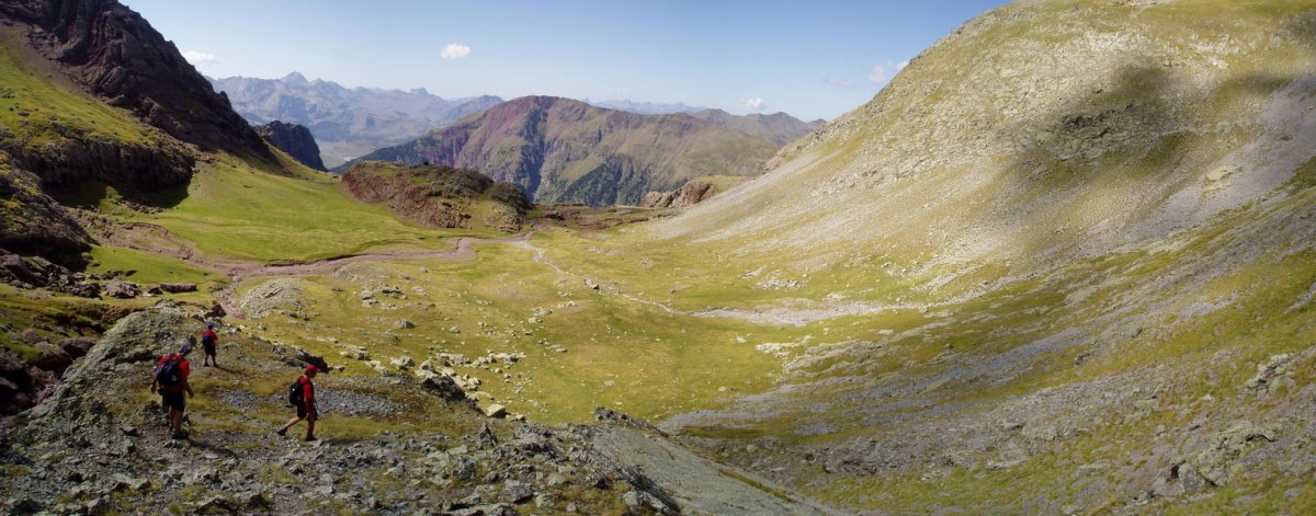 Rojo lepotik mendebaldera jaisten