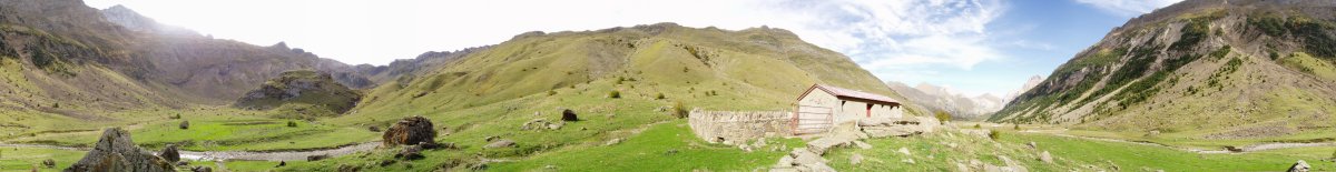 Otal bailarako aterpearen ingurutik 360ºtako ikuspegia