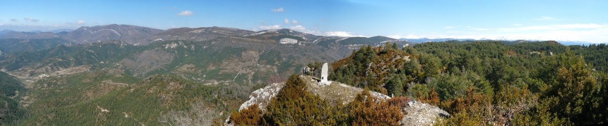 Panorama zabala Aldaxurreko gailurretik