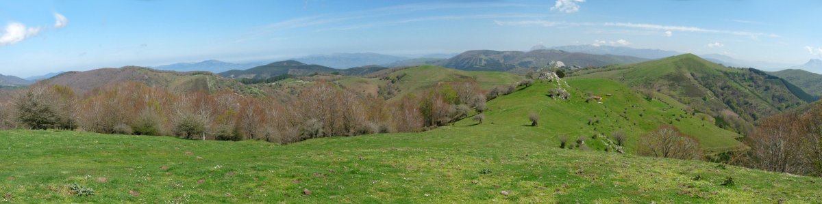 Panorama zabala Iramenditik