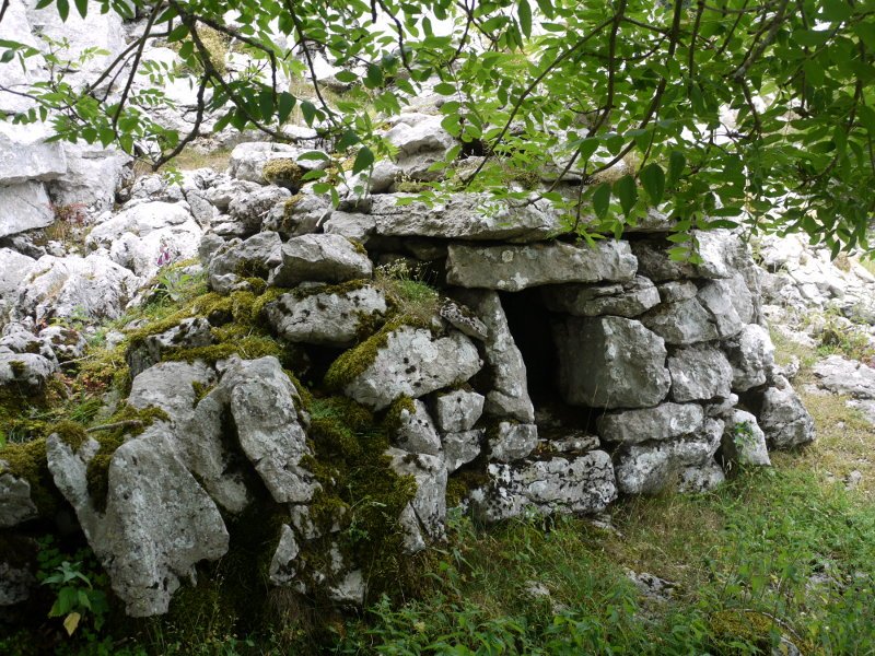 Beste arku bat, tontorraren hegoaldean