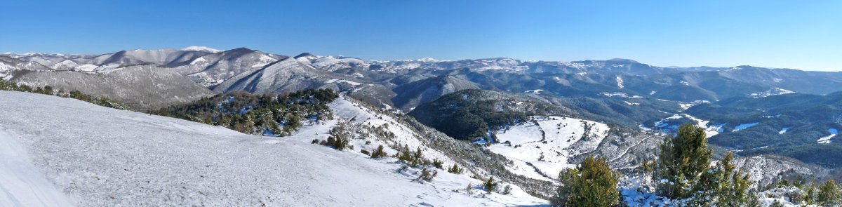 Panorama zabala suteetarako etxolatik