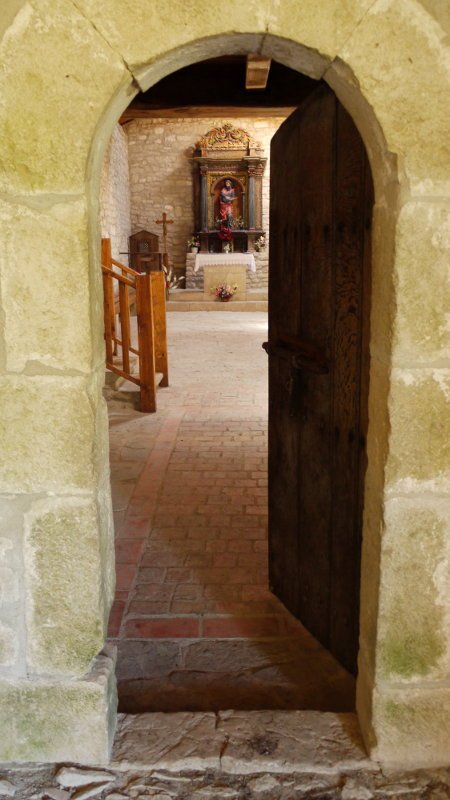 Aterpearen aldeko sarrera