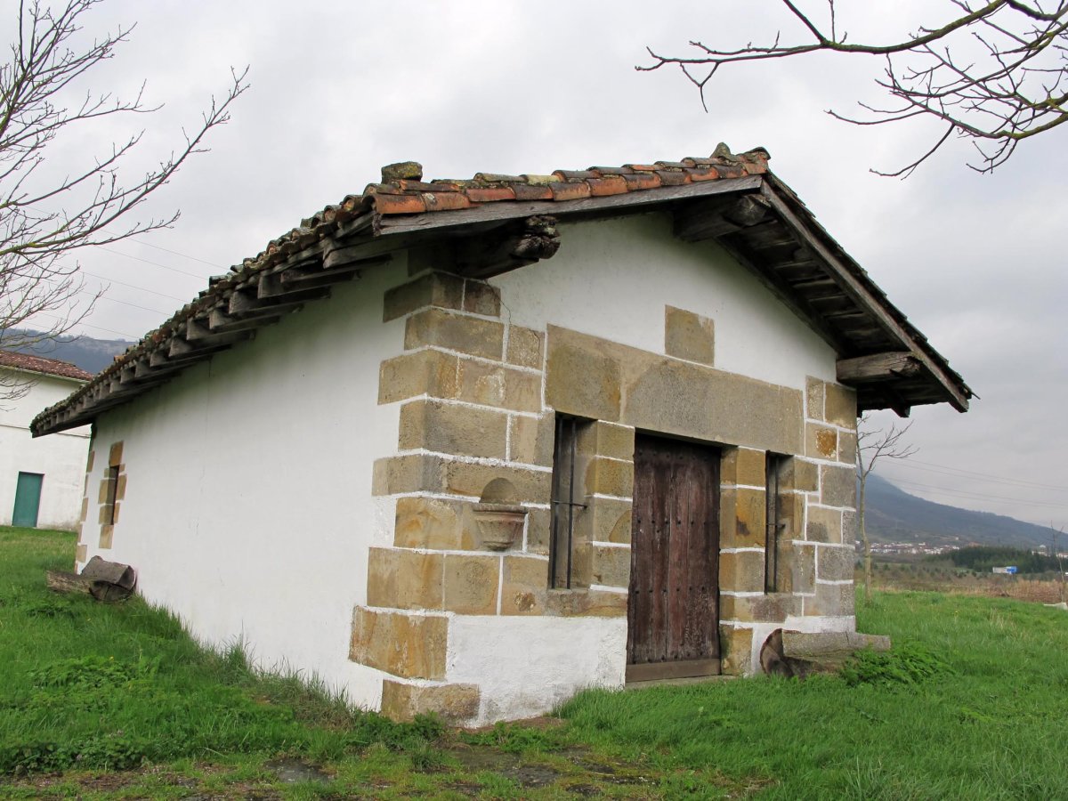 Nuestra Señora del Pilar ermita Iturmendin