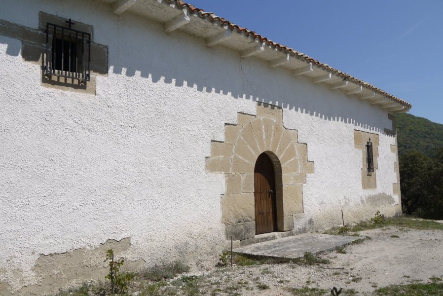 Santa Kruz ermita Bakedano aldean