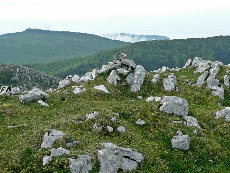 Tontorra.Atzean,Artxueta