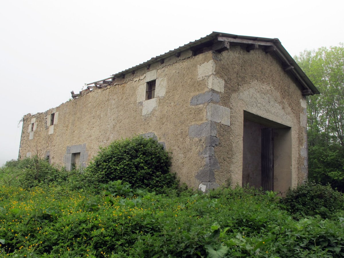 Santa Krutz ermita Huitzi inguruan