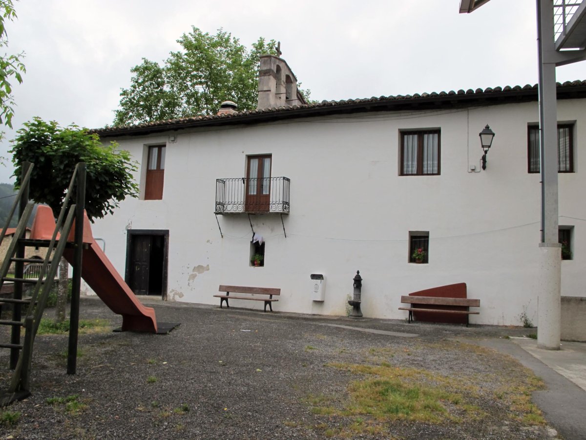 Santiago ermita Basalgo auzoan