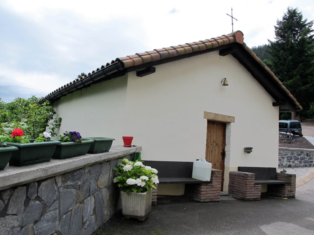 Santa Ageda ermita Zabale baserrian