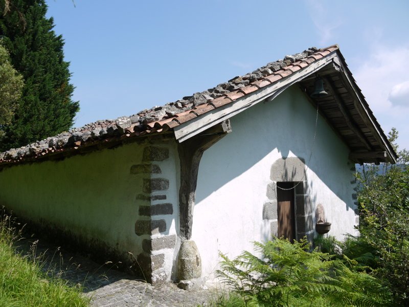 San Bixenti ermita Aulesti aldean