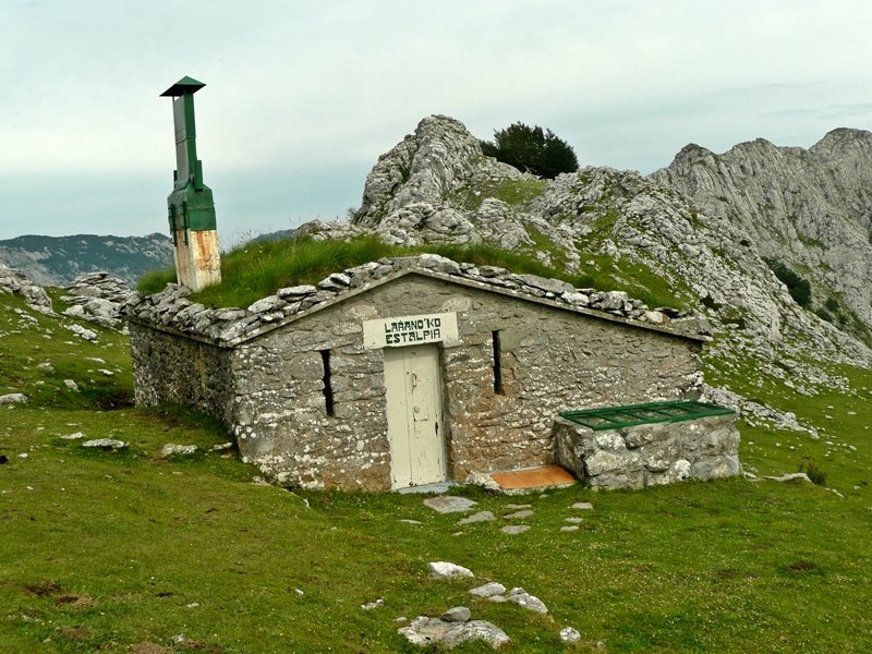 Aterpea.Atzean,Larrano Puntie