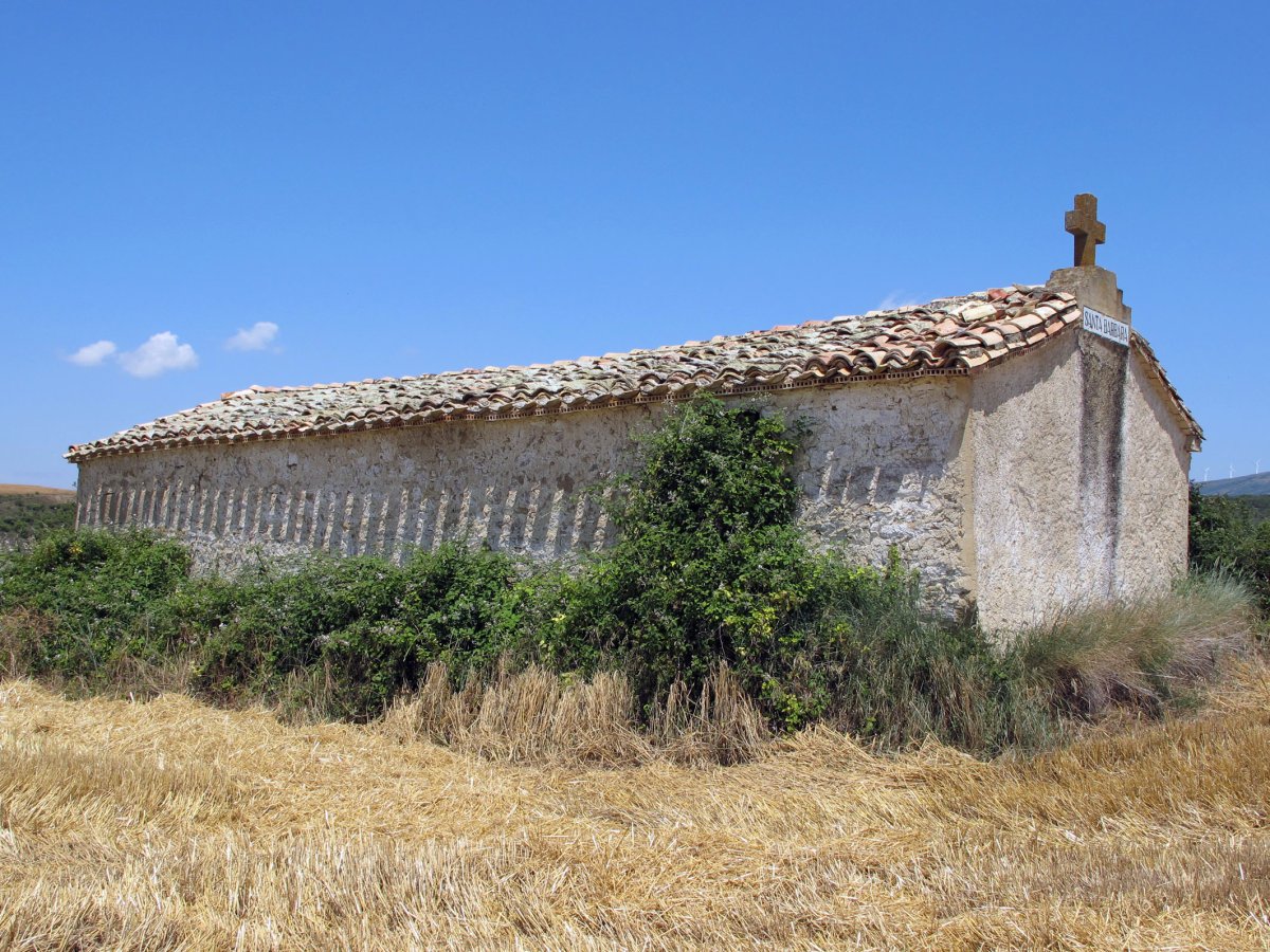 Santa Barbara ermita Ukar aldean