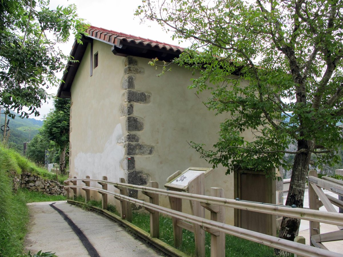 Santakruz ermita Arantzazun