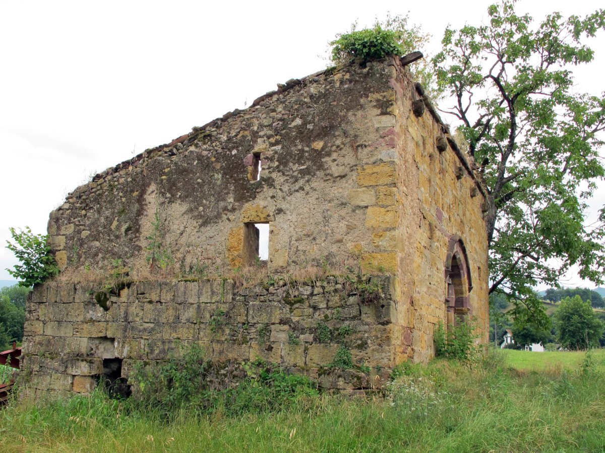 San Juan Bautista ermitaren paretak Donazaharren