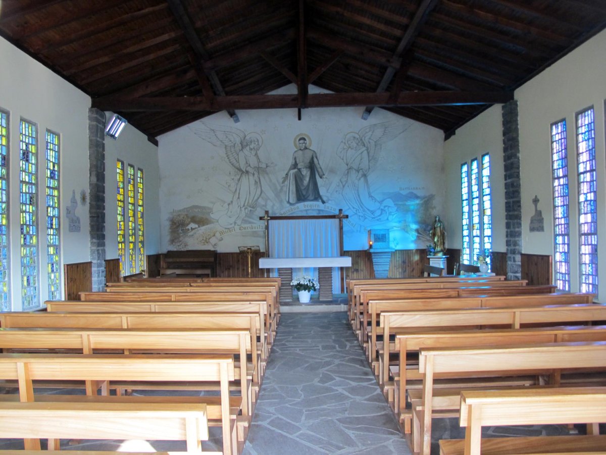 Oletako ermita Urruña aldean