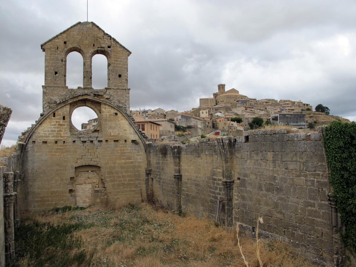 San Migel ermita Uxue aldean