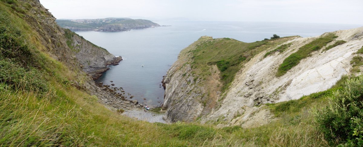 Errotatxu kala eta Ustrikoetxe lurmuturra