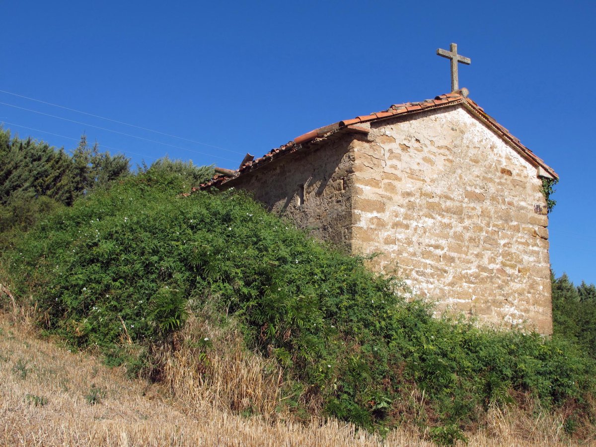 Doniatzu ermita Muru-Astrain aldean