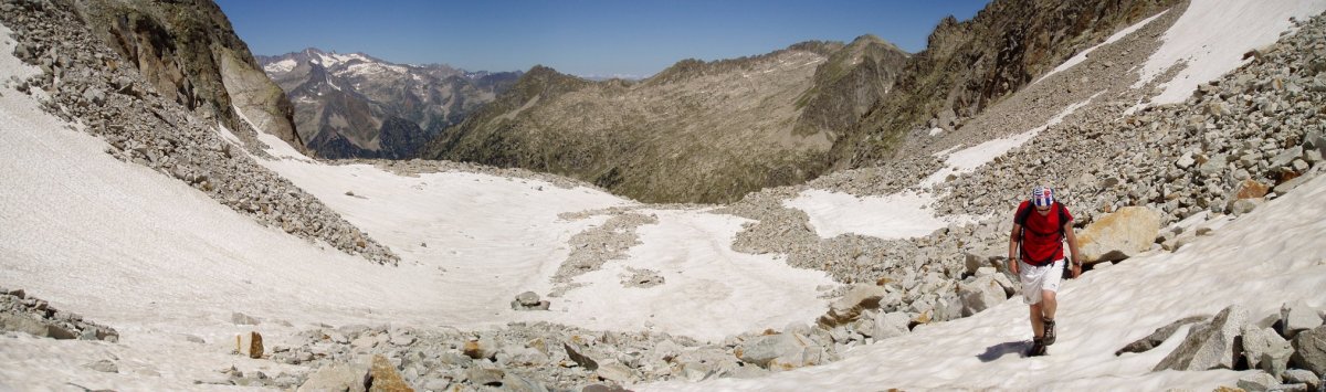 Ipar-mendebaldetik igotzen