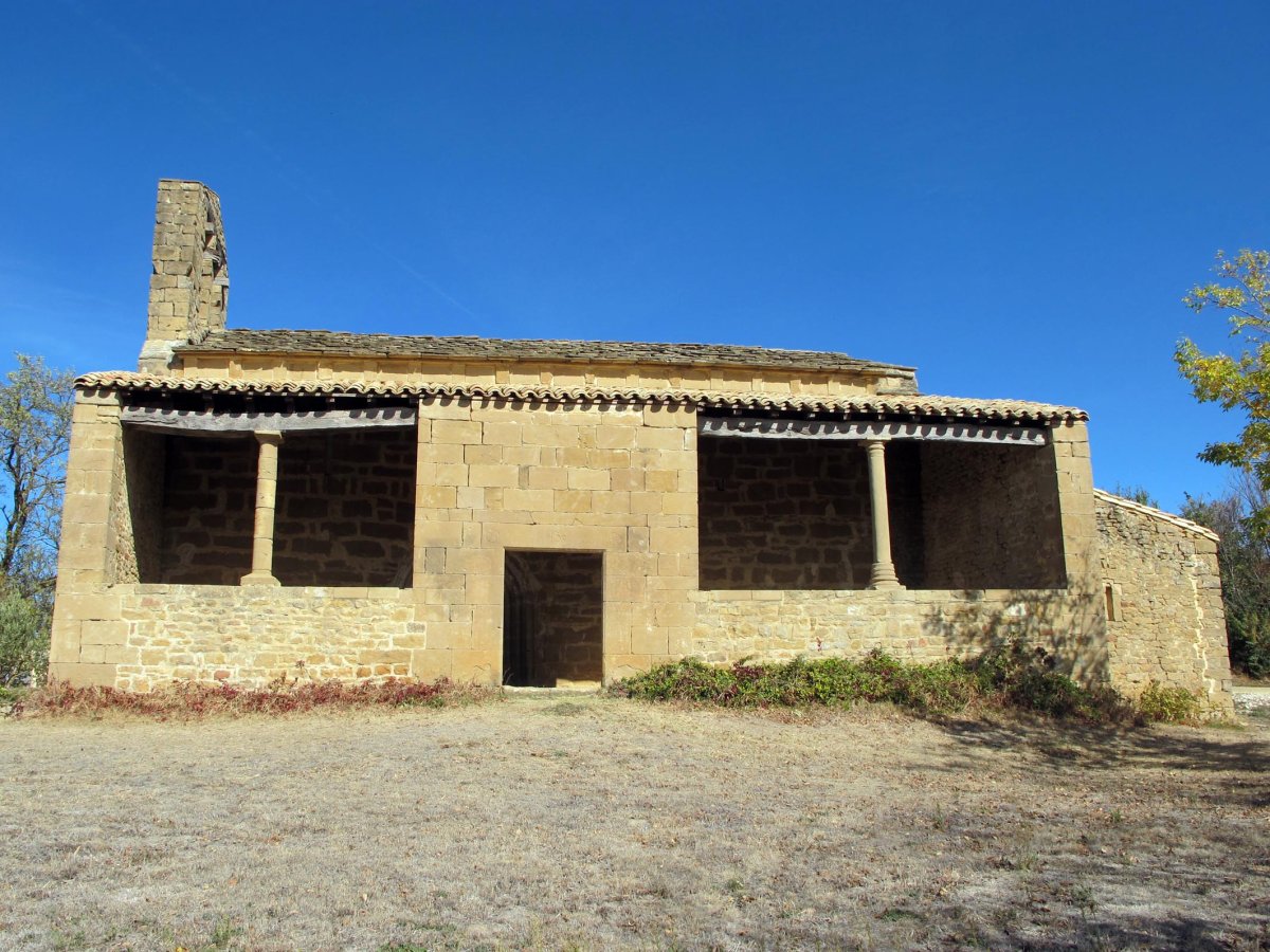 San Juan ermita Eristain aldean