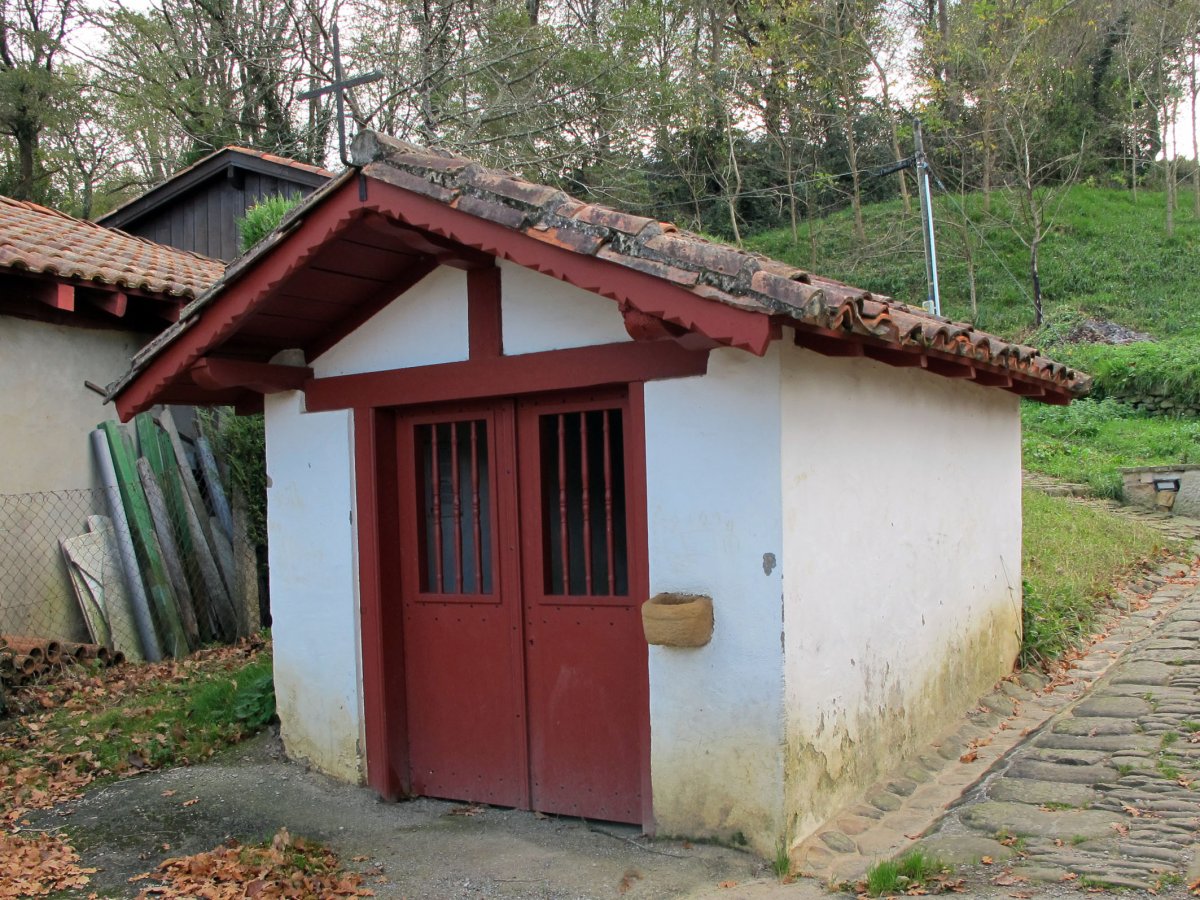 Jondoni Petri ermita Sara aldean