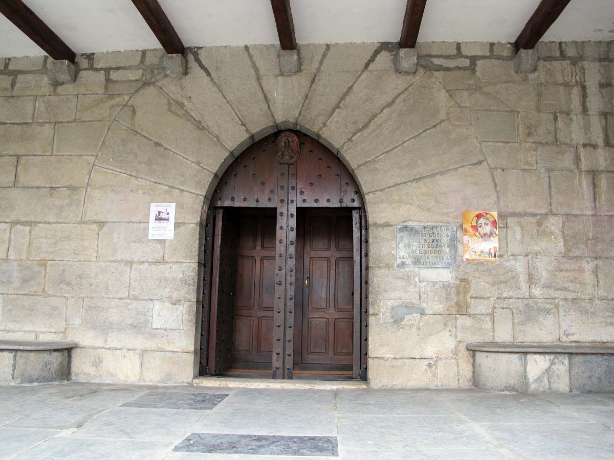 Elizaren sarrerako atea