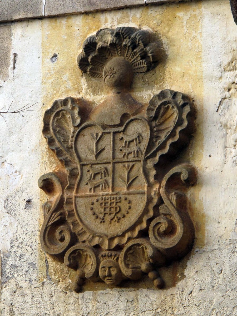 Itzea Jauregiko ezkerreko Armarria