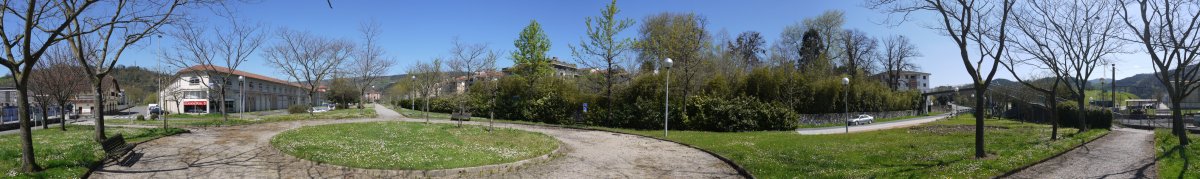 Zumartegi aldeko parkea